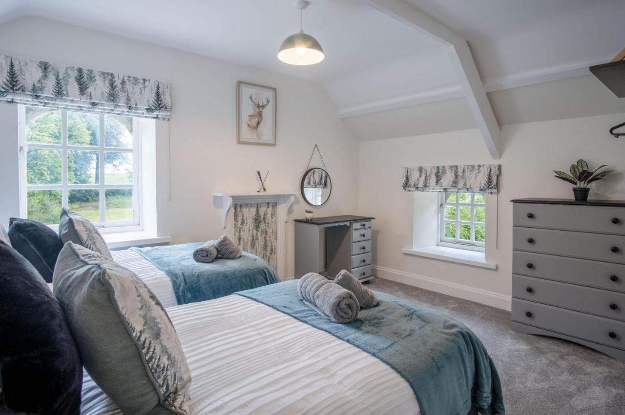 The Stables - 2 Bedroom Cottage - Princes Gate Ludchurch ภายนอก รูปภาพ