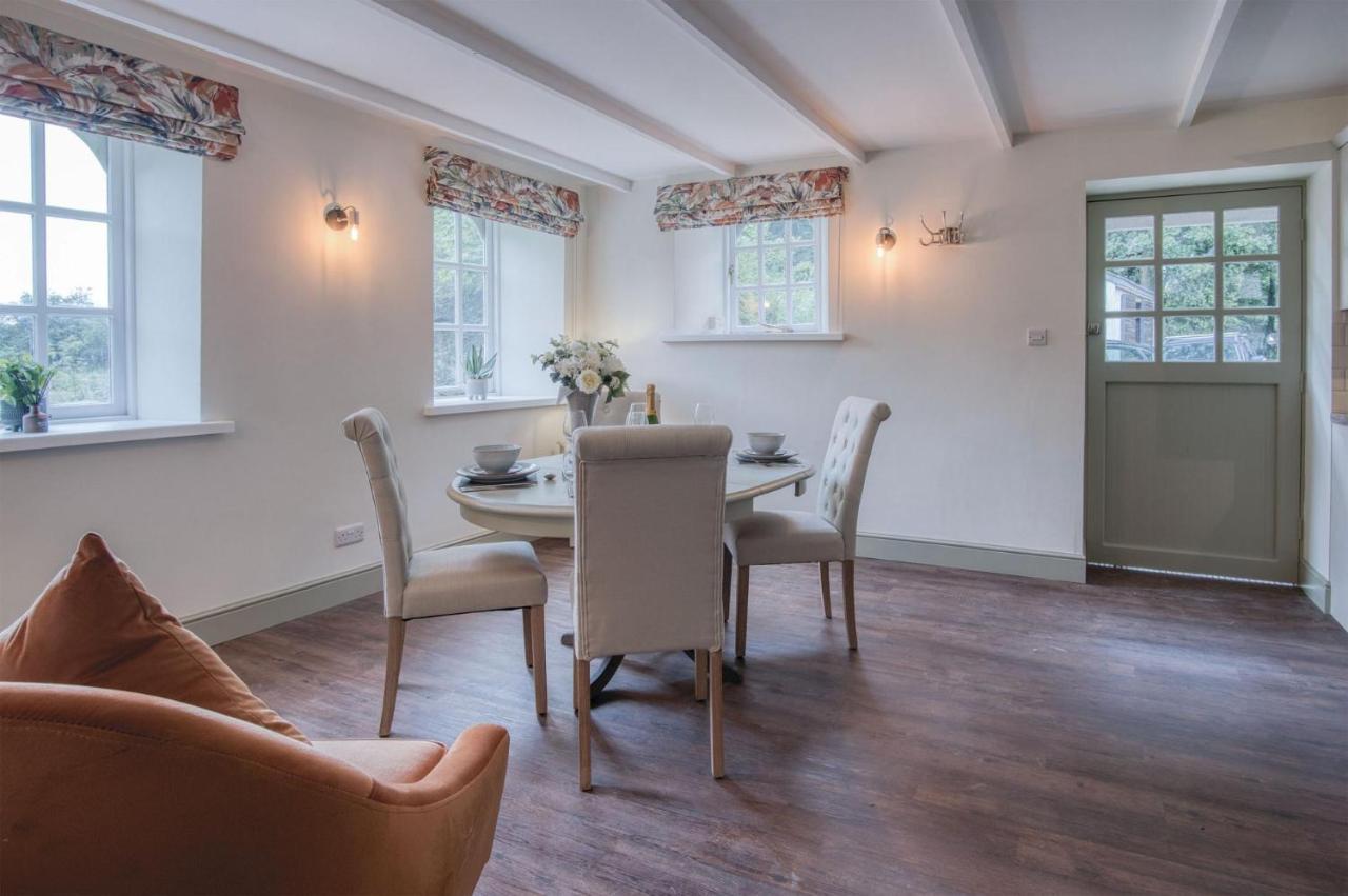 The Stables - 2 Bedroom Cottage - Princes Gate Ludchurch ภายนอก รูปภาพ