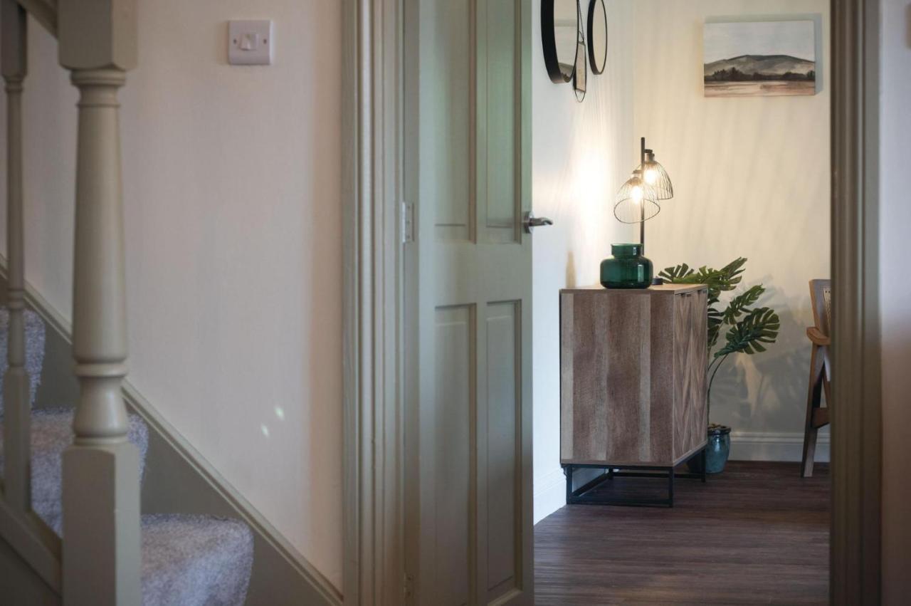 The Stables - 2 Bedroom Cottage - Princes Gate Ludchurch ภายนอก รูปภาพ