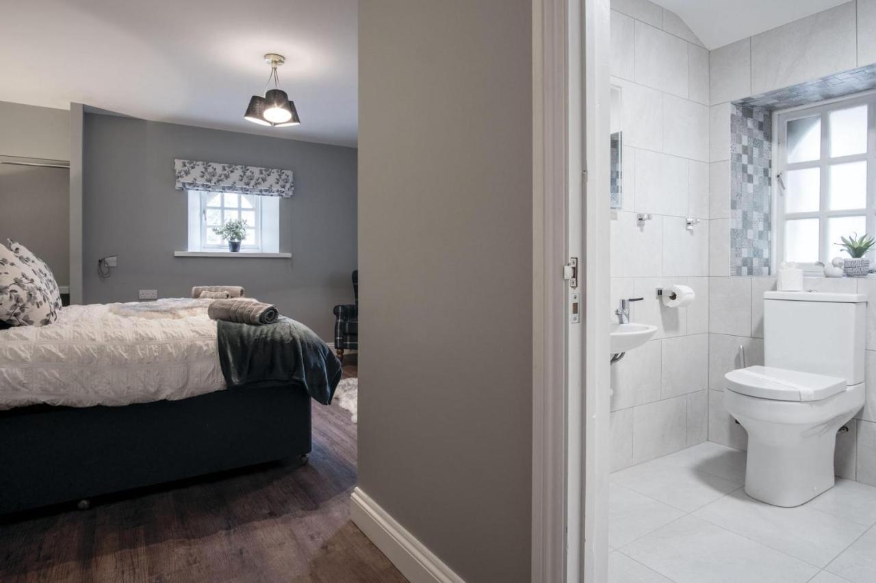 The Stables - 2 Bedroom Cottage - Princes Gate Ludchurch ภายนอก รูปภาพ